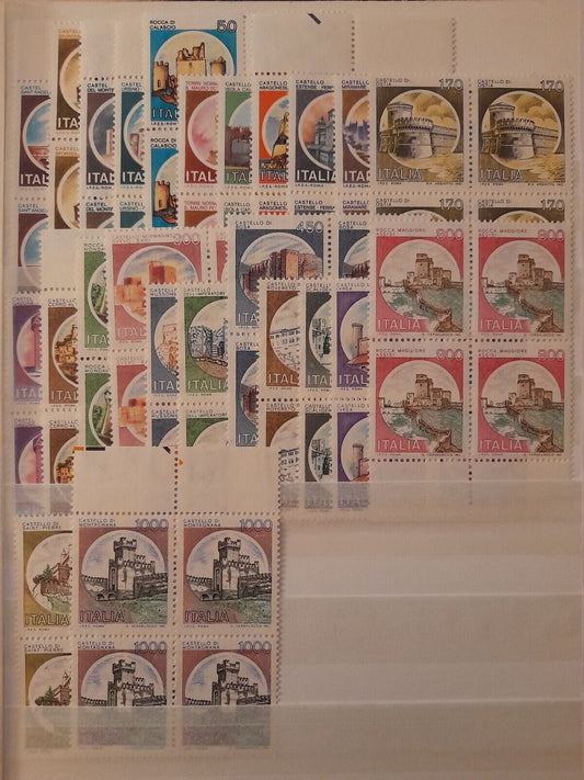 1980 Repubblica Italiana - Serie Castelli in quartine MNH**